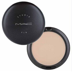 MAC Studio Fix Powder Plus Foundation - Old Formula vs. New Formula